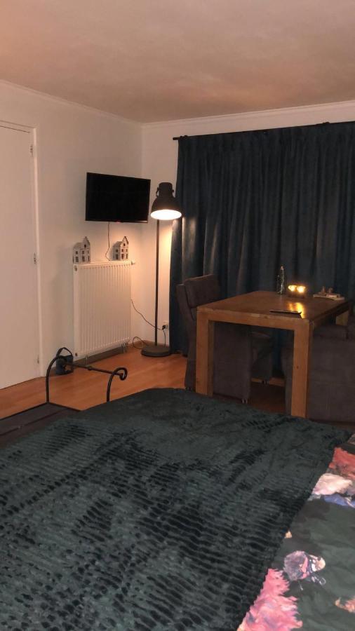 Bed and Breakfast Grutsk Op 12 Drachten Esterno foto